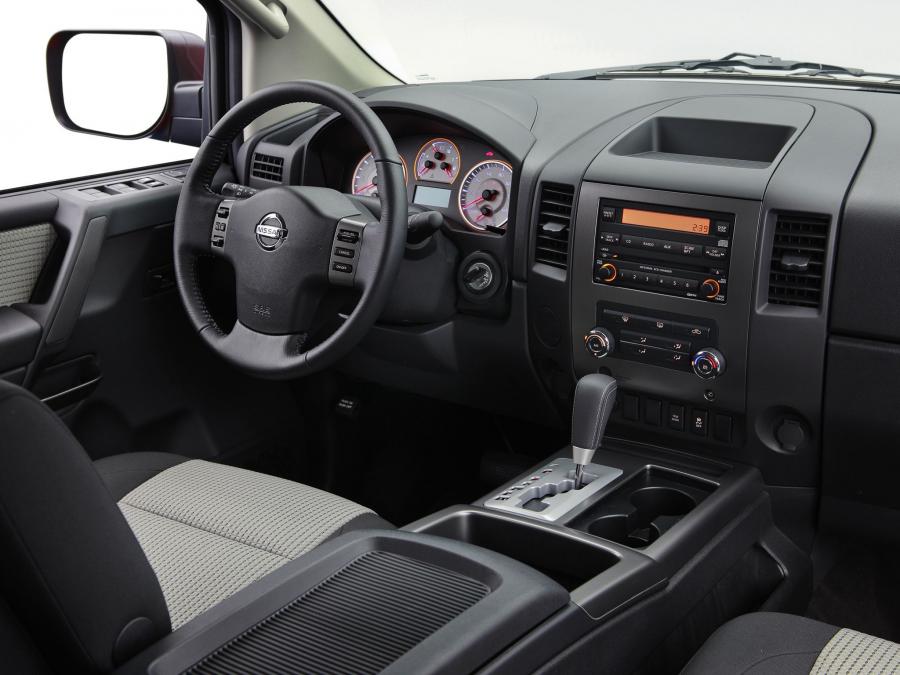  Nissan Titan Crew Cab 2007 года  (фото 10 из 16)